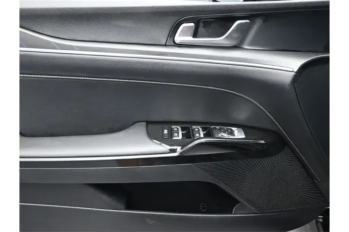 $24655 : Kia K5 2025 GT-Line 4dr Seda image 9