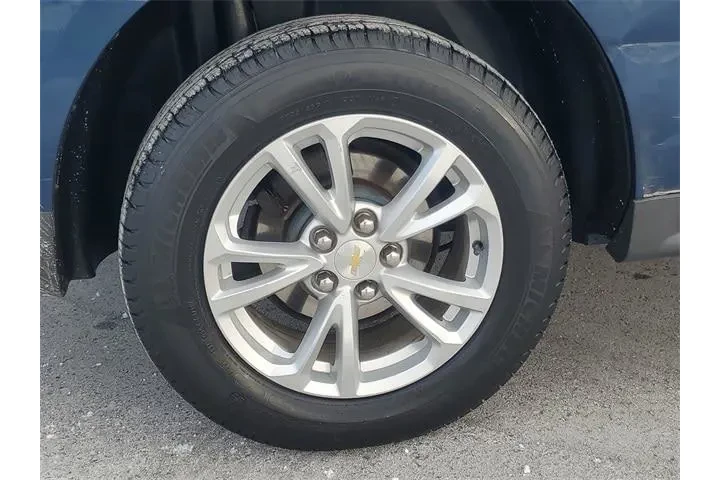 $4988 : Chevrolet Equinox 2017 LT 4d image 9