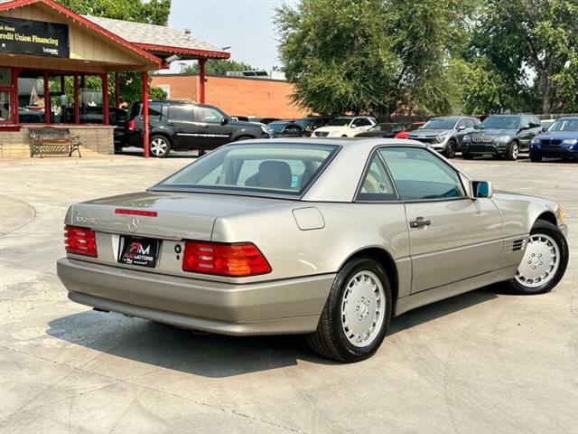 $8957 : 1992 Mercedes-Benz 300-Class image 3