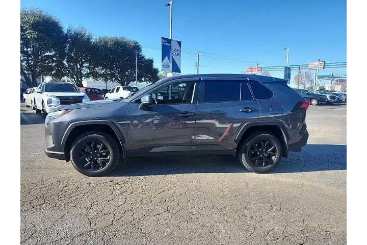 $26998 : Toyota RAV4 2024 LE 4dr SUV image 5