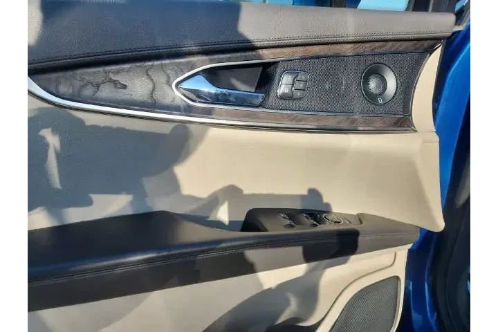 $19570 : Lincoln Nautilus 2020 AWD Re image 10