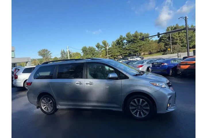 $23999 : 2018 Sienna image 3