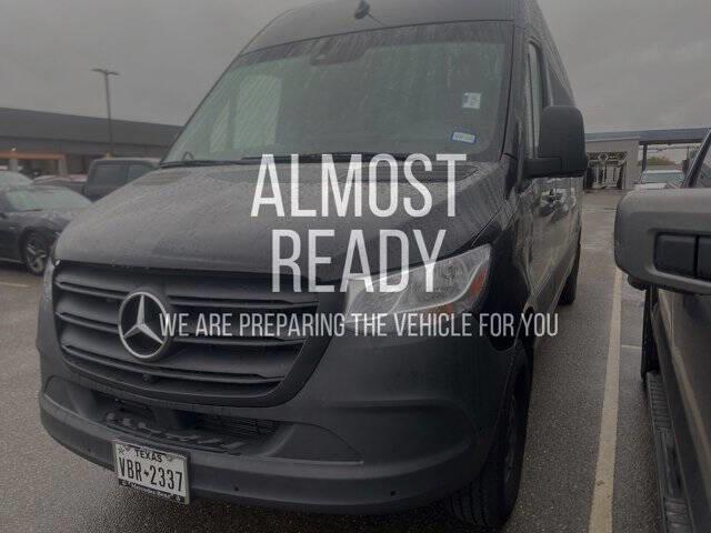 2024 Mercedes-Benz Sprinter 2 image 3