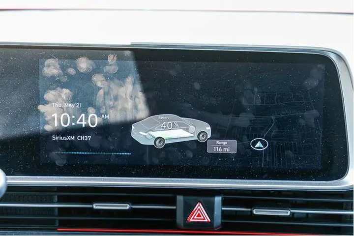 $30688 : Hyundai IONIQ 6 2025 SEL 4dr image 2