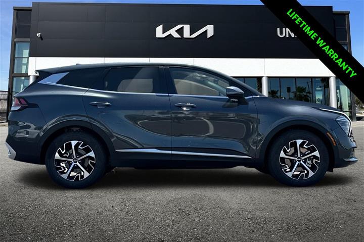 $30960 : New 2024 Sportage EX image 4