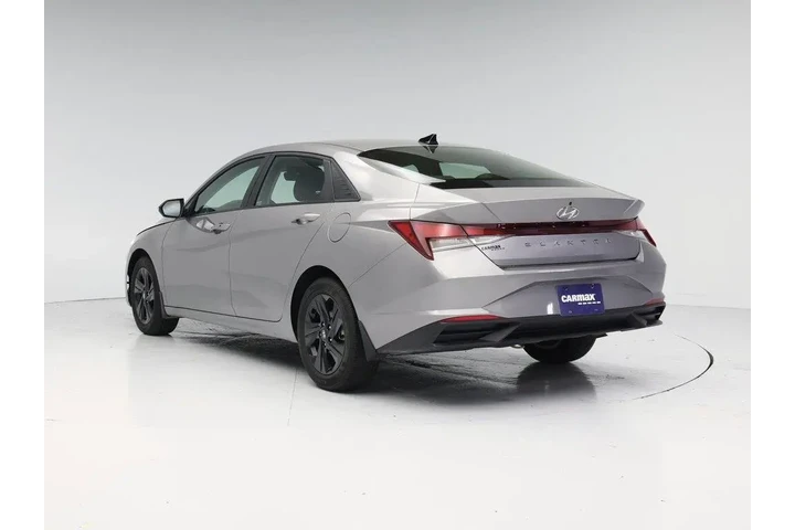 $21998 : Hyundai ELANTRA 2023 SEL 4dr image 2