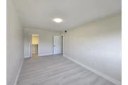 $1700 : 2 habitaciones y  LA thumbnail
