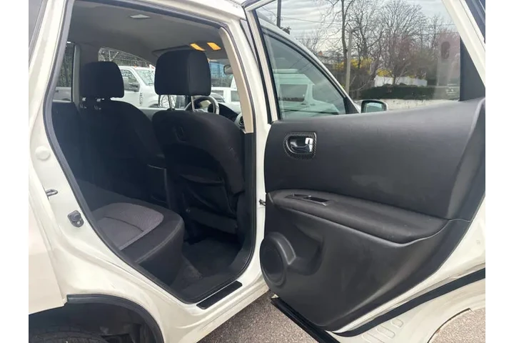 $6999 : 2011 Rogue S image 10