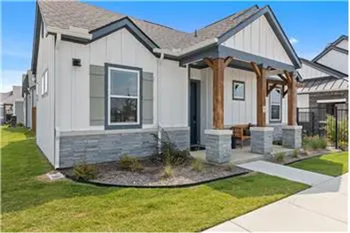 $1578 : Rental property with 1 bedro image 1