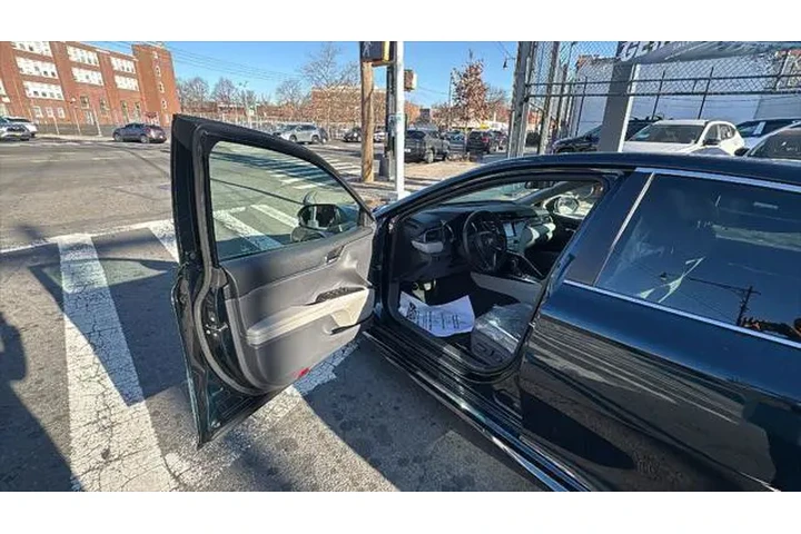 $19483 : Toyota Camry 2020 SE 4dr Sed image 10