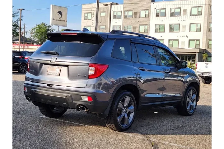 $23985 : 2021 Passport Touring image 10