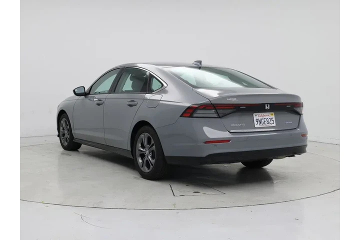 $32998 : Honda Accord Hybrid 2024 EX- image 2