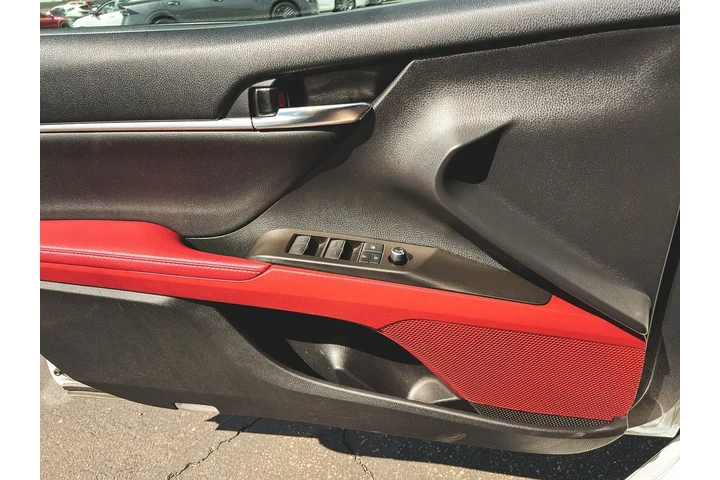 $28777 : Toyota Camry 2022 XSE 4dr Se image 9