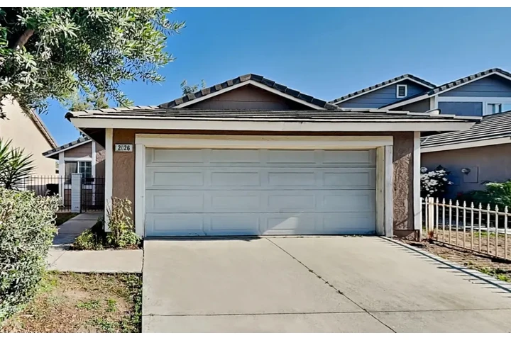 $3039 : Available 3Bed 2Bat in LA image 1