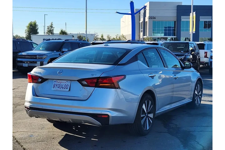 $16034 : Nissan Altima 2021 2.5 SV 4d image 7