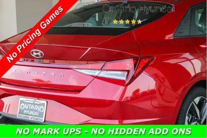 $19822 : Hyundai ELANTRA 2023 SEL 4dr image 9