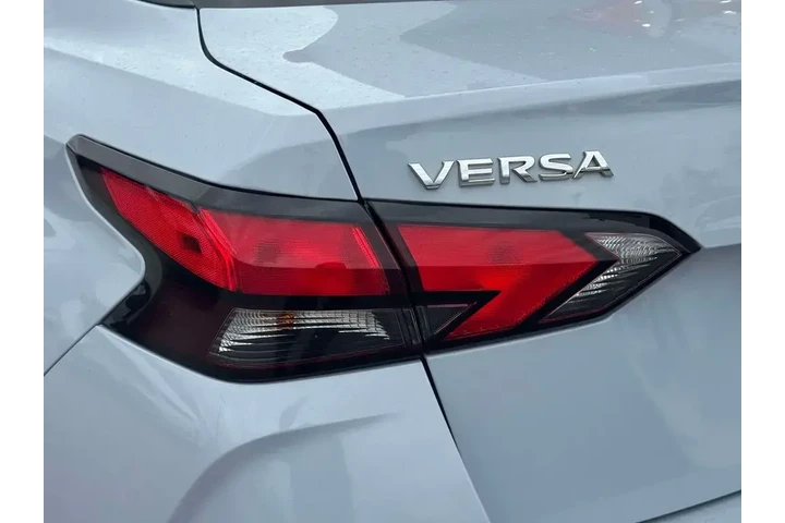 $14995 : Nissan Versa 2024 SV 4dr Sed image 10