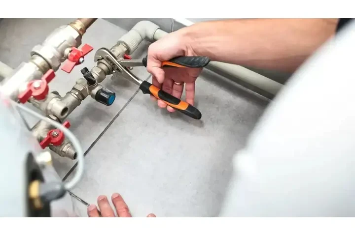 PLOMERO DE EMERGENCIAS 24/7 image 2