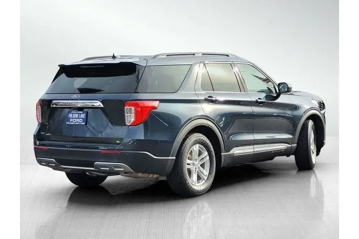 $30556 : Ford Explorer 2023 XLT 4dr S image 4