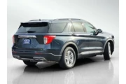 $30556 : Ford Explorer 2023 XLT 4dr S thumbnail