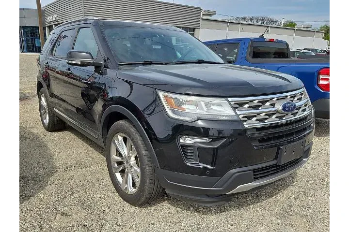 $14687 : Ford Explorer 2018 AWD XLT 4 image 3