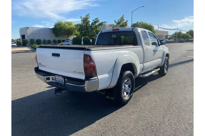 $14750 : 2006 Tacoma V6 image 8