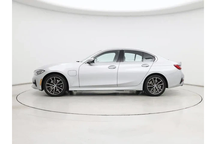 $24998 : BMW 3 Series 2021 330e 4dr S image 3