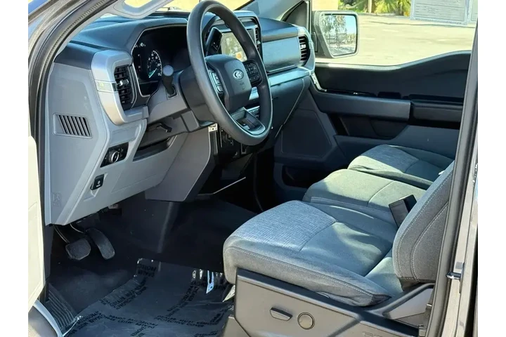 $34589 : Ford F-150 2023 4x4 XLT 4dr image 7