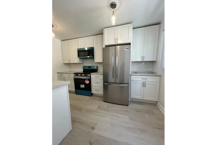 $2895 : Los Angeles image 5