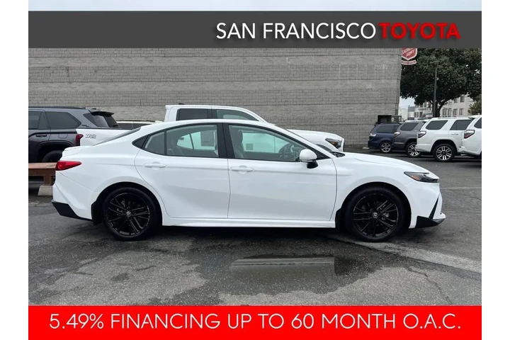 $29988 : Gold Certified2025 Camry SE image 6