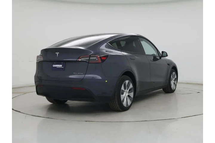 $33998 : Tesla Model Y 2023 AWD Long image 8