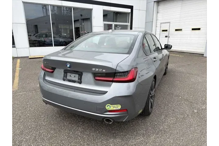 $35943 : BMW 3 Series 2023 AWD 330e x image 5