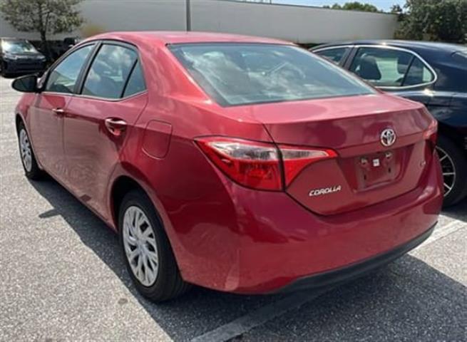 TOYOTA COROLLA LE 2017 image 3