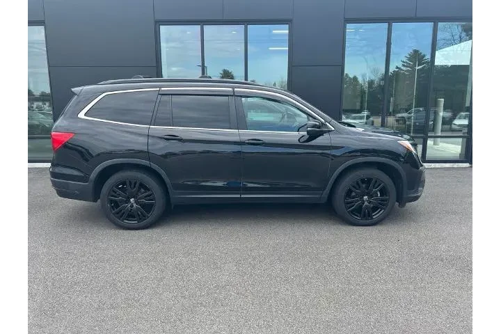 $27895 : Honda Pilot 2022 AWD SE 4dr image 3