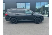 $27895 : Honda Pilot 2022 AWD SE 4dr thumbnail