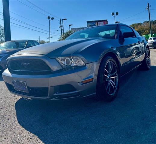 $8900 : 2013 Mustang V6 Premium image 4