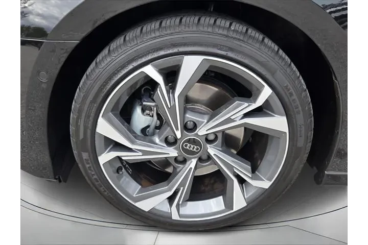 $25900 : Audi A3 2023 AWD quattro Pre image 9