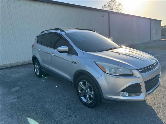 $7995 : 2013 Escape SE FWD image 2