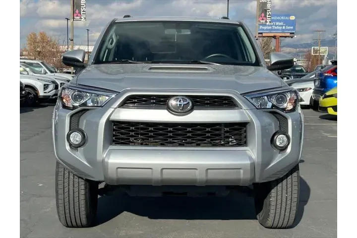 $28557 : Toyota 4Runner 2019 4x4 TRD image 8