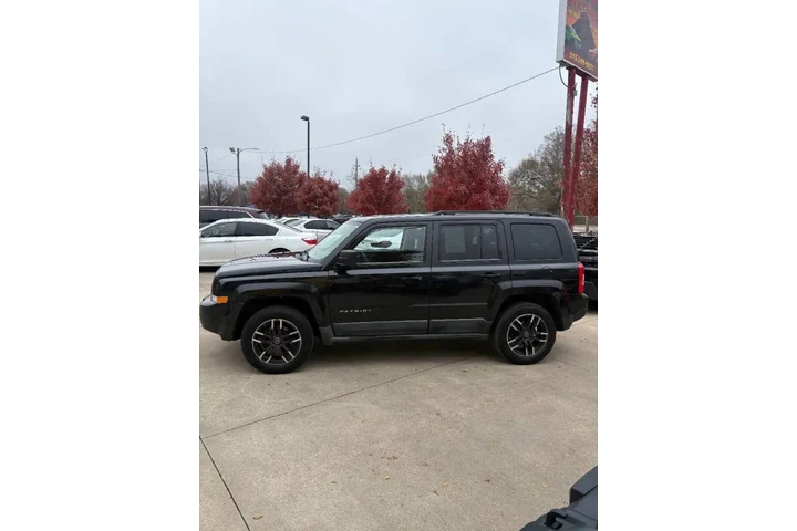 $4950 : 2011 Patriot Sport image 6