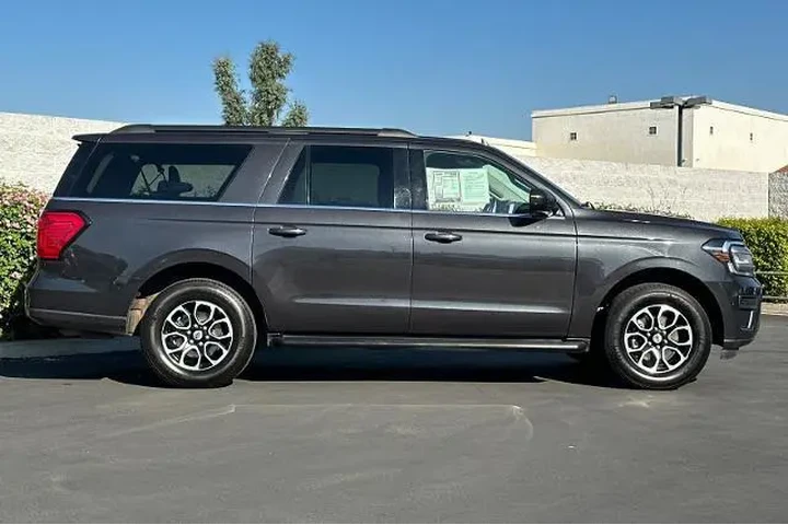 $39995 : Ford Expedition MAX 2024 4x2 image 3
