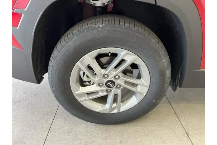 $27990 : Hyundai TUCSON 2025 AWD SE 4 image 9