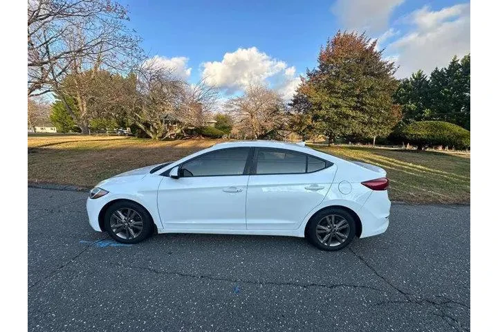 $7995 : Hyundai ELANTRA 2018 Limited image 4