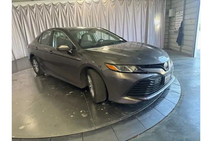 $18999 : Toyota Camry Hybrid 2018 LE image 2