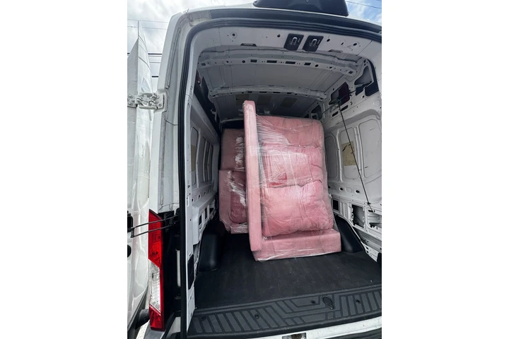 Delivery/Mover image 3