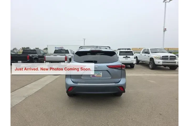 $32800 : Toyota Highlander 2023 L 4dr image 5