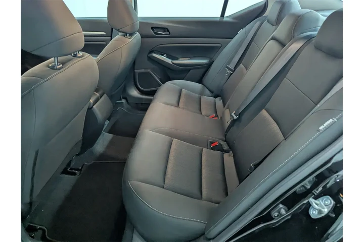 $21997 : Nissan Altima 2023 2.5 SV 4d image 9