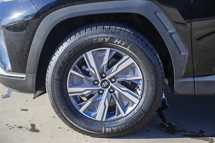 $17990 : Pre-Owned  Hyundai Tucson Hybr image 7