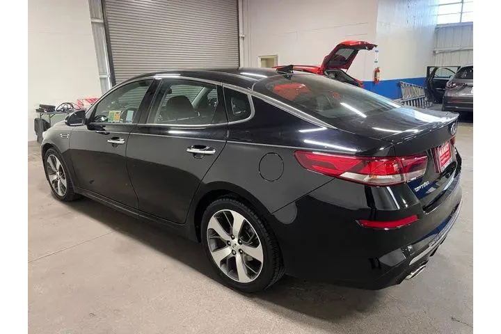 $15937 : Kia Optima 2020 image 5