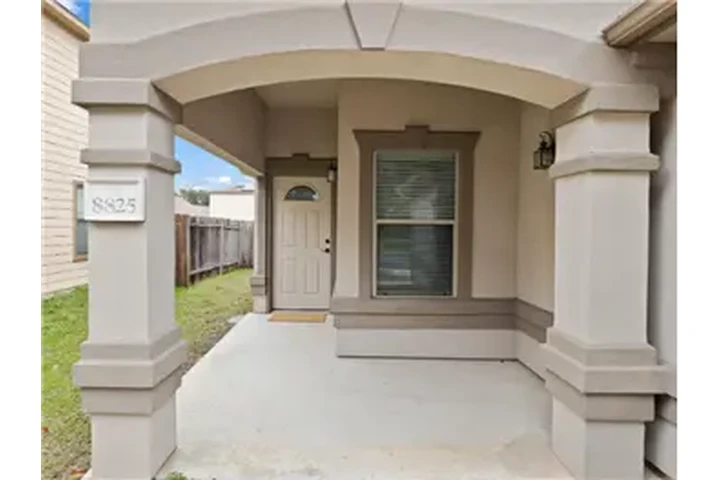 $1890 : Rental property with 2 bedro image 6